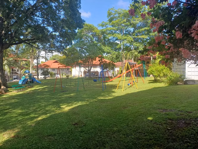Alquilo casa de 2 plantas en Albrook _SIN INTERMEDIARIOS - Imagen 4