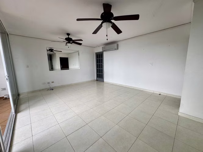 Venta Apto. PH. Colonial Betania (negociable) - Imagen 3