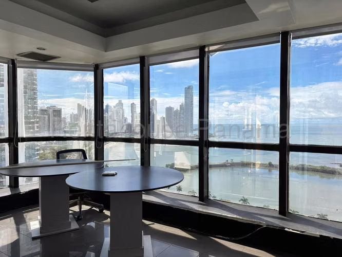 Alquiler de Oficina Con Vista Al Mar en Av Balboa 27*1476Mfk - Imagen 2