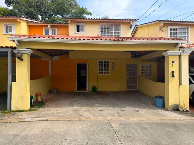 ALQUILER CASA DUPLEX PH LOS SAUCES VILLA LOBOS PEDREGAL