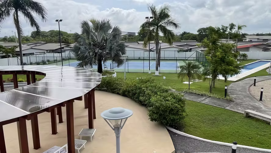 Amplia y hermosa casa en Villasur Costa Sur - Imagen 15