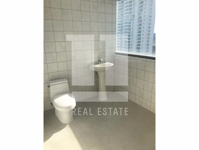 Se Vende Oficina de 335.50m2 en PH Midtown - Imagen 7