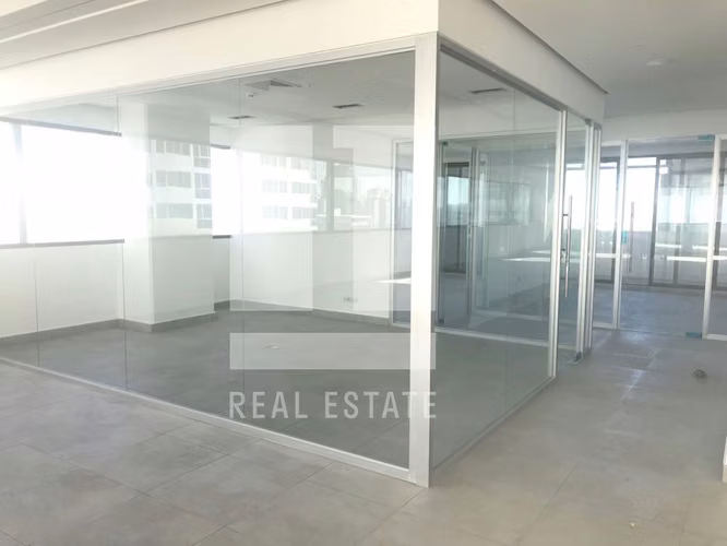 Se Vende Oficina de 335.50m2 en PH Midtown - Imagen 3