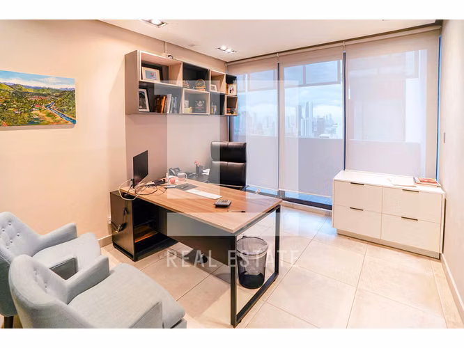Se Vende Oficina en San Francisco de 335.50m2 en PH Midtown