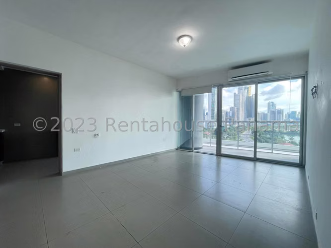 Venta de Apartamento en Avenida Balboa Ph Yacht Club JV