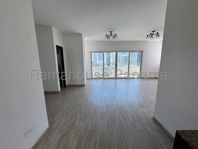 Venta de Apartamento en Obarrio Ph Galeria Uno - Imagen 4