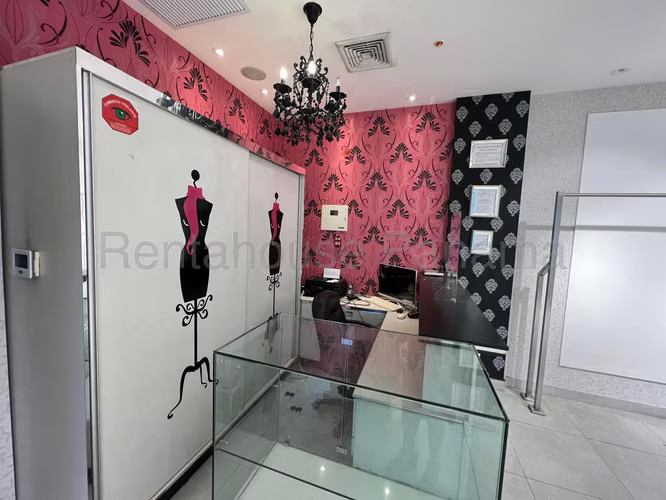 Venta de Local en Brisas Del Golf premier Plaza - Imagen 5
