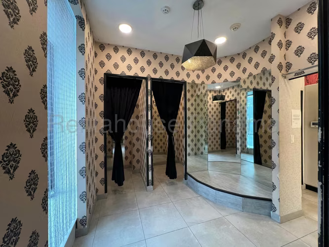 Venta de Local en Brisas Del Golf premier Plaza - Imagen 7