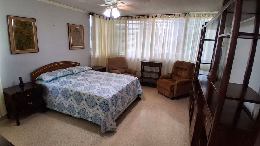 Edificio Diplomatico. 249mts 3r 2b cbe $255,000.00NEG - Imagen 2