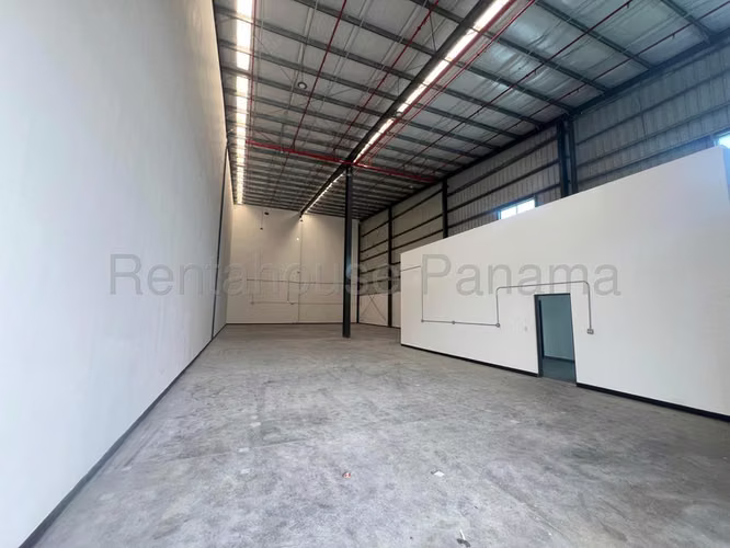Galera  en Alquiler en Panama Pacifico JG - Imagen 4