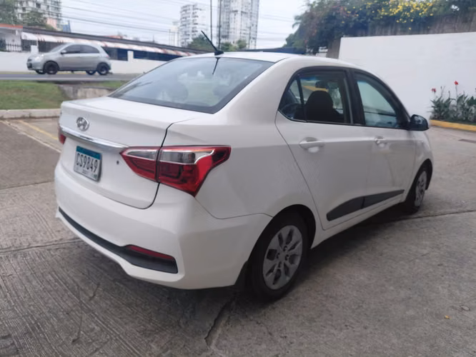 HYUNDAI GRAND I10 2019 AUTOMATICO - Imagen 6