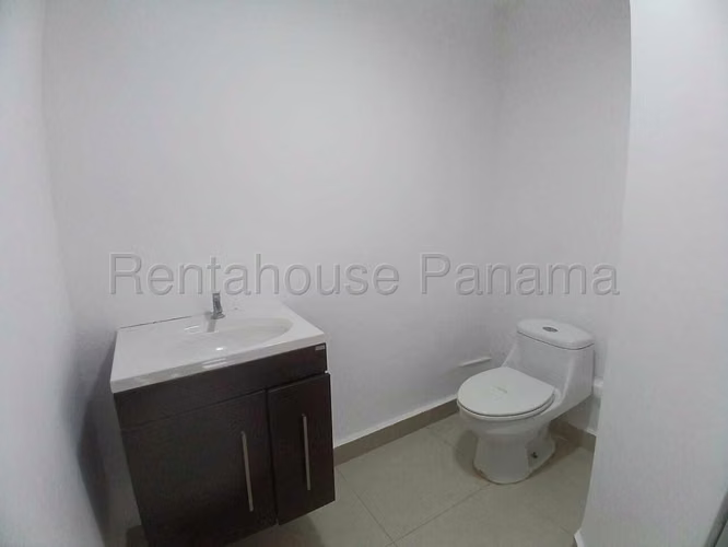 Alquiler de Consultorio en Calle 50 Solo Cliente Directo MC