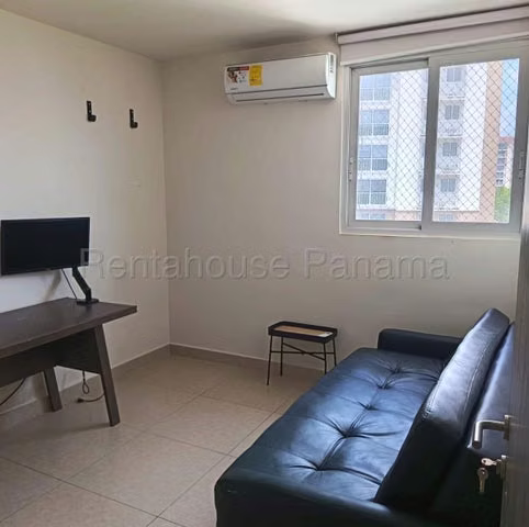 Alquiler de Apartamento en Versalles 27LBR1473 - Imagen 2