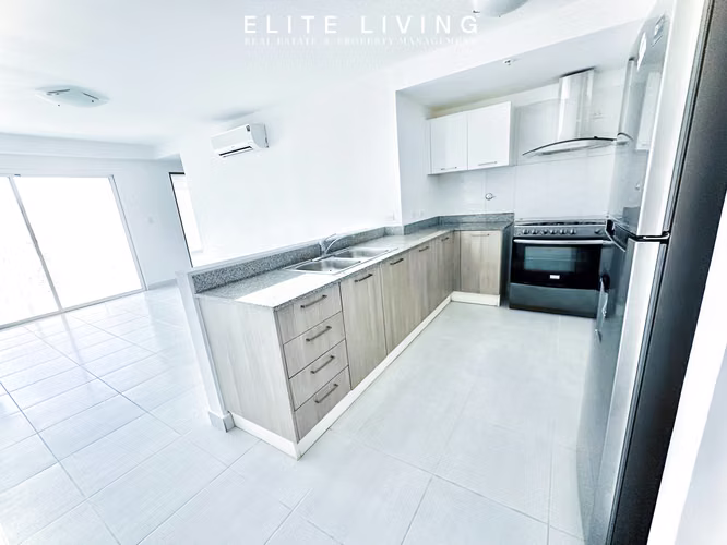 Alquiler Apartamento / PH Metropolitan Park – 78 m2 – 2 Recamaras / Nivel 32 / Vía España