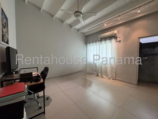 Venta de Casa en La Alameda NS - Imagen 10