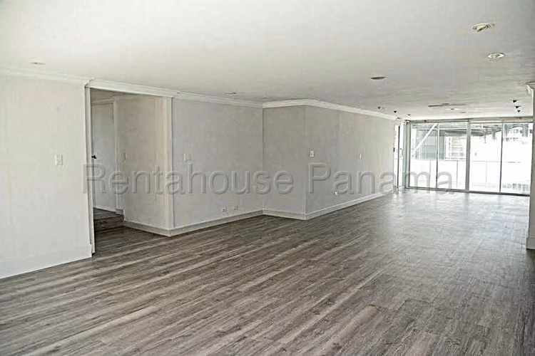 Venta de Casa en La Alameda NS