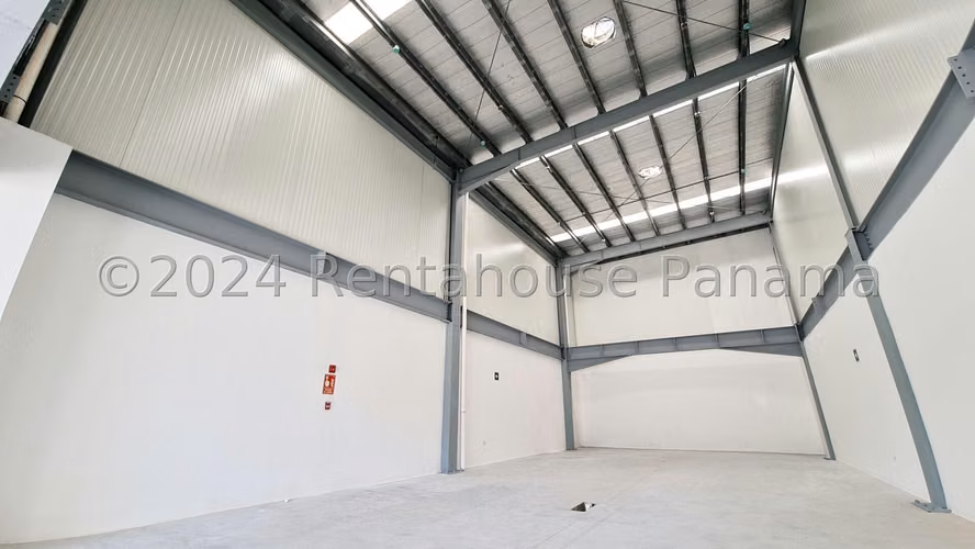 Venta de Galera en Parque Lefevre Panama V. Business C NS - Imagen 3