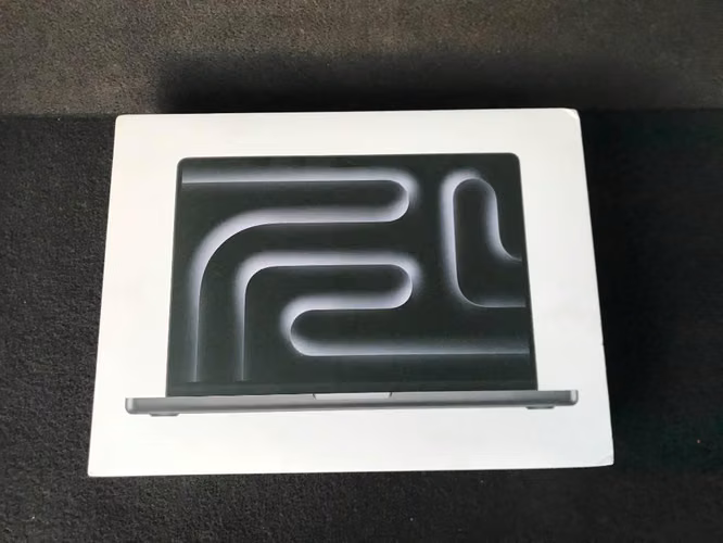 Apple MacBook Pro 14” M5 24GB RAM 1TB SSD Nueva Sellada Panamá