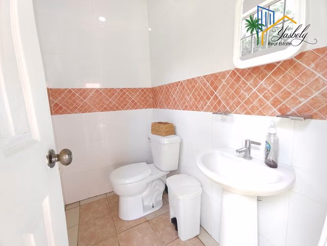Hermosa Finca / Casa de Campo con Piscina y 7,200 m² en Chame - Imagen 9