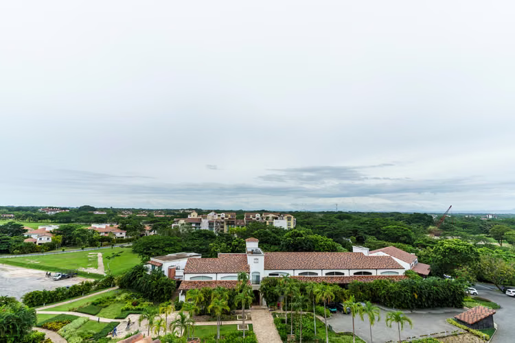 Buenaventura – Vista al Golf – 291mts2 – 595,000 - Imagen 2