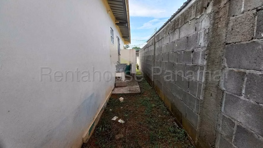 VENTA DE CASA EN ARRAIJAN ABS