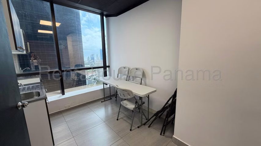 Oficina Comercial en alquiler Calle 50 ELP 27-1539