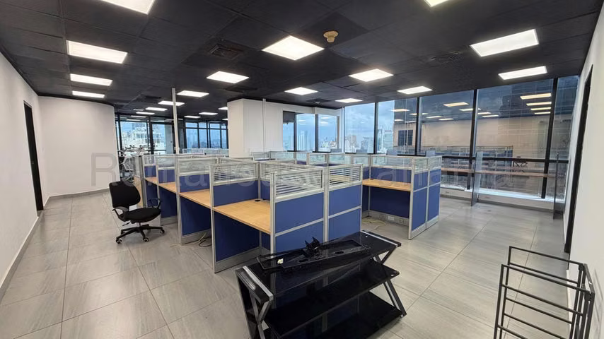 Oficina Comercial en alquiler Calle 50 ELP 27-1539