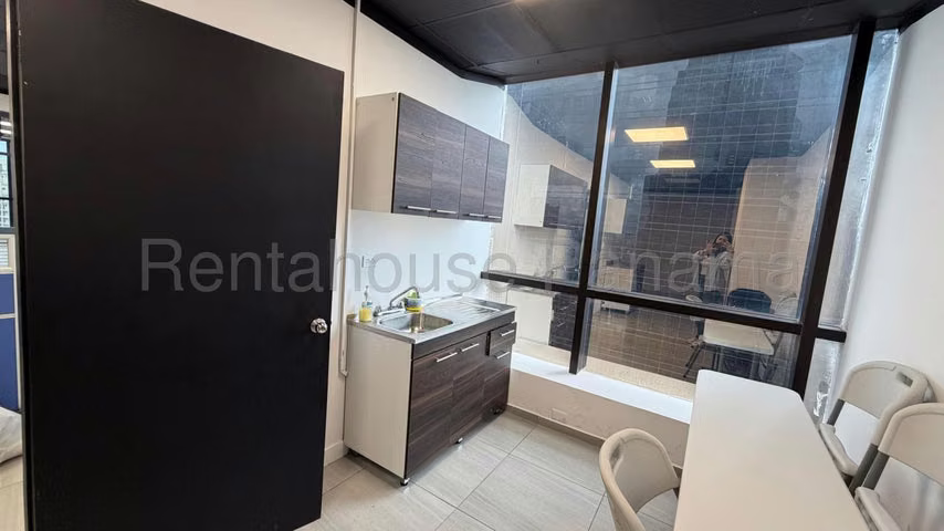 Oficina Comercial en alquiler Calle 50 ELP 27-1539