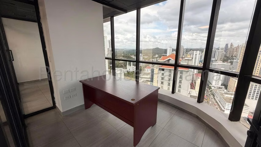 Oficina Comercial en alquiler Calle 50 ELP 27-1539