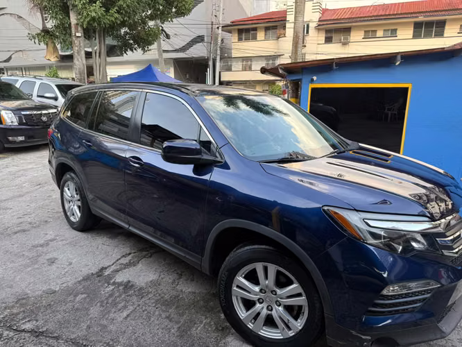 Vendo Honda Pilot 2018 en perfecto estado - Imagen 4