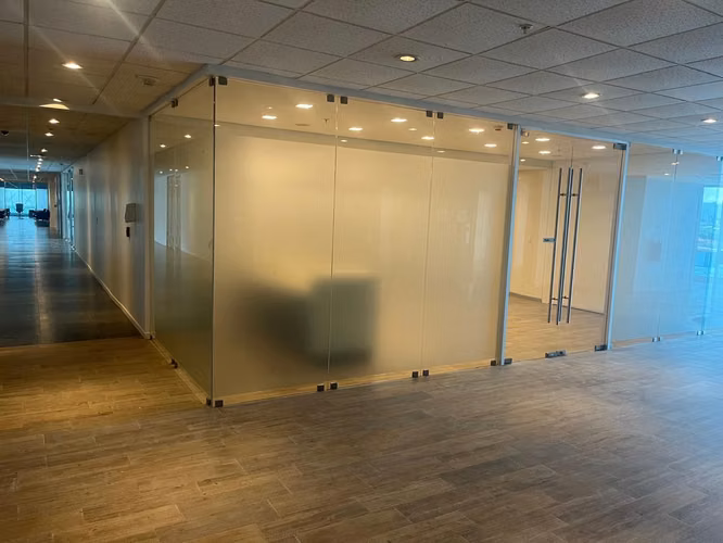 89. mt2 / 90 mt2 y 118.50 mt2 OFICINAS CORPORATIVAS EN ALQUILER EN COSTA DEL ESTE / EDIFICIO LEED GOLD CORE & SHELL - Imagen 4