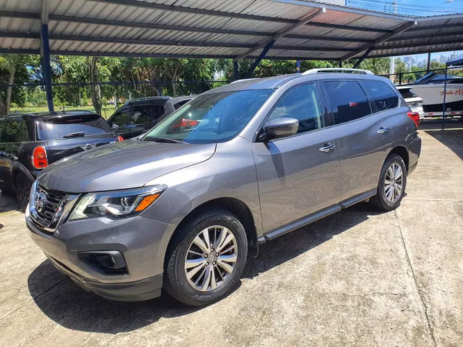 NISSAN PATHFINDER 2019