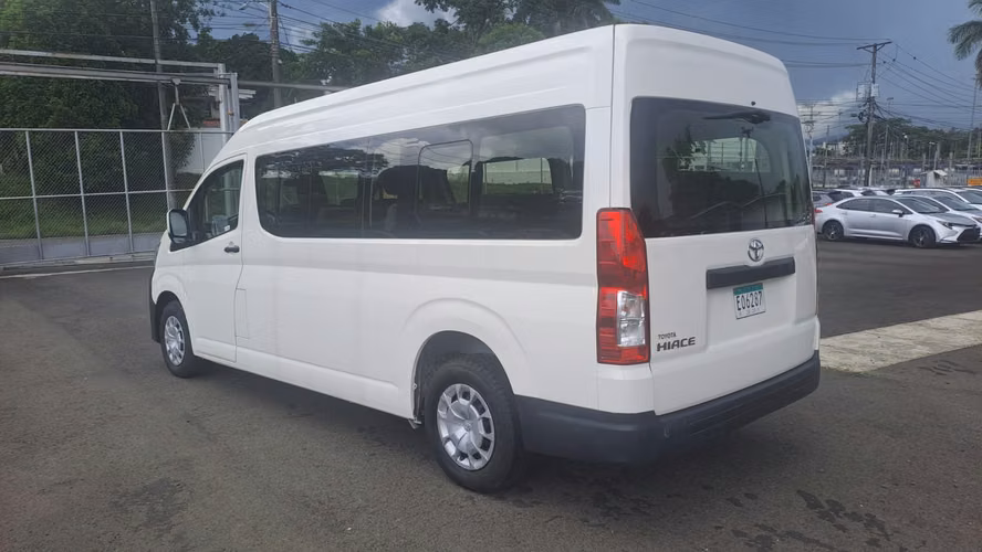 TOYOTA HIACE 2025 - Imagen 7