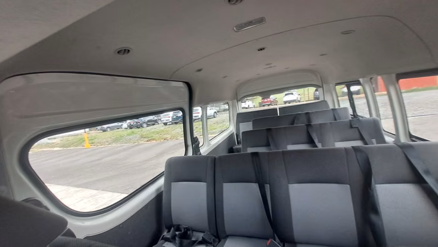 TOYOTA HIACE 2025 - Imagen 13