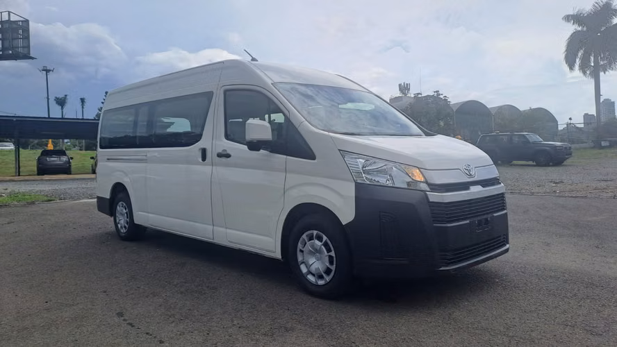 TOYOTA HIACE 2025 - Imagen 1