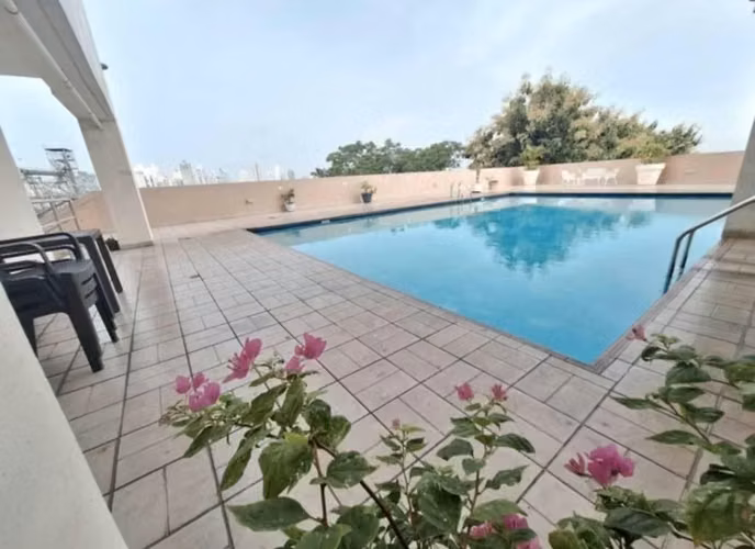 Alquiler de apartamento amoblado - Imagen 6