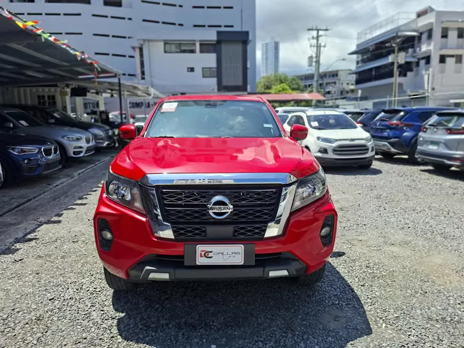Nissan Frontier XE 2022 - Imagen 2
