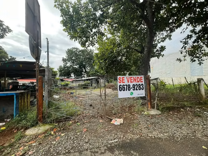 En venta terreno en el Corazon Comercial de David - C.J.
