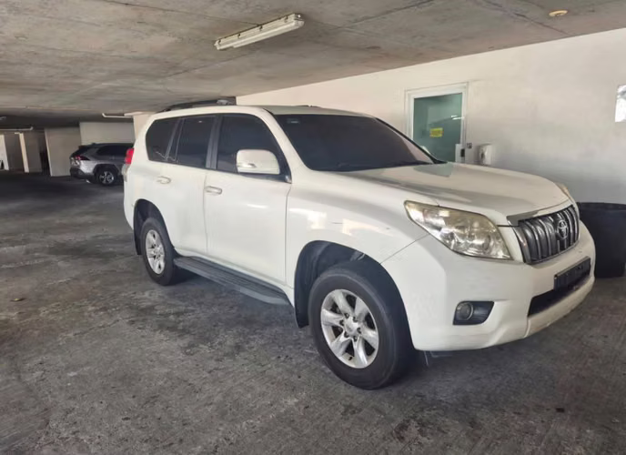TOYOTA PRADO DIESEL 2012