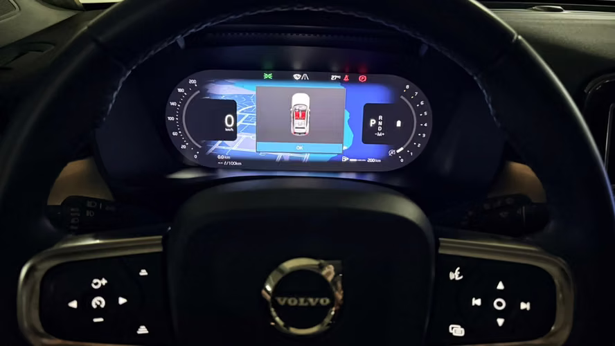 VENDO MI VOLVO XC40 MILD HYBRID B4 EDICION PLUS - IMPECABLE - USO EJECUTIVO SOLAMENTE - Imagen 4