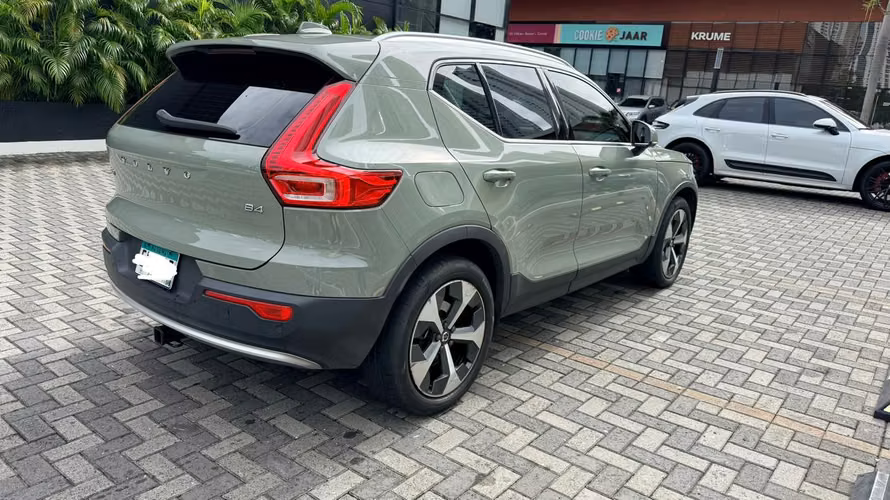 VENDO MI VOLVO XC40 MILD HYBRID B4 EDICION PLUS - IMPECABLE - USO EJECUTIVO SOLAMENTE - Imagen 2