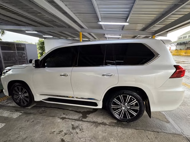 LEXUS LX - Imagen 3