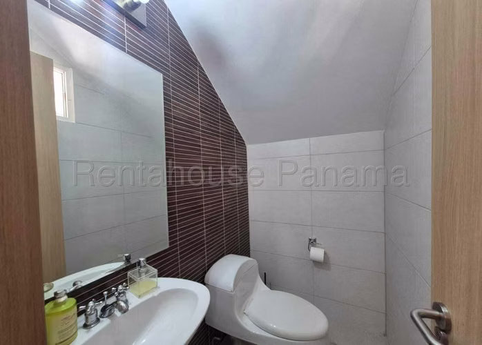 Oportunidad de Inversión! Casa en Venta en Brisas del Golf 27PPM1521 - Imagen 9