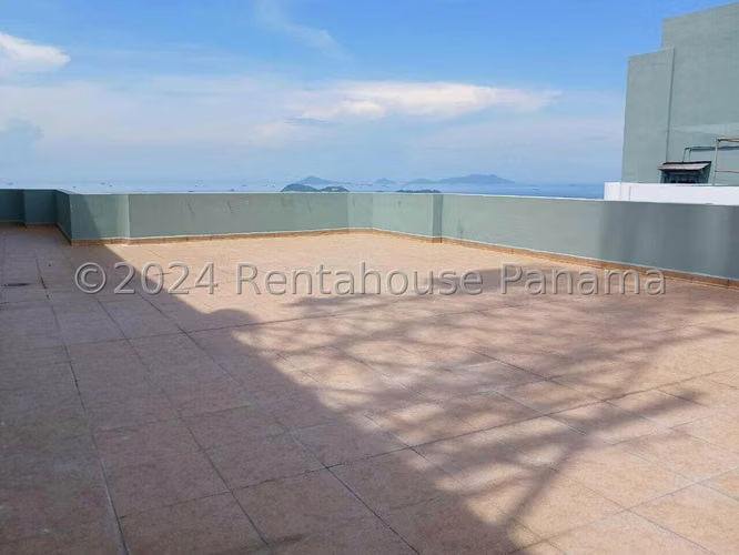 VENTA DE APARTAMENTO EN AVENIDA BALBOA  - PH MIRAMAR