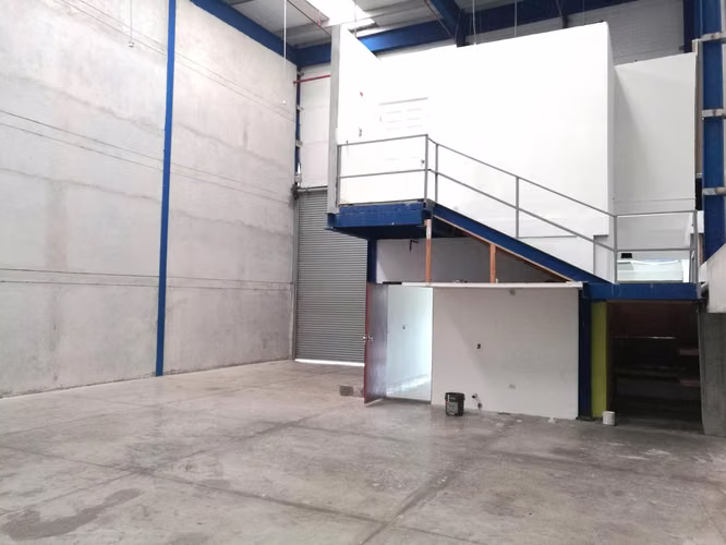 VENTA DE GALERA  EN TOCUMEN  - TOCUMEN AVENIDA WAREHOUSE PARK NO. 12