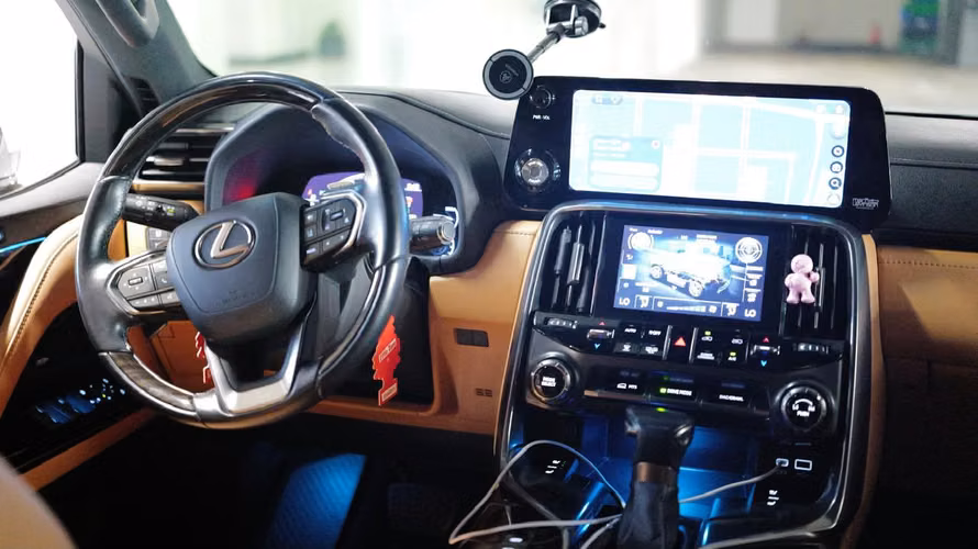 LEXUS LX 600 AÑO 2023 - Imagen 5