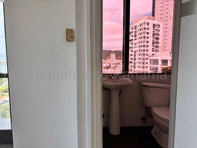 Oficina de 500 m² en Alquiler en Avenida Balboa 27PPM1476