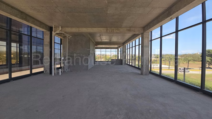 Estrene Edificio Independiente de 826 m² en Venta en Santa María 26PPM5616 - Imagen 9