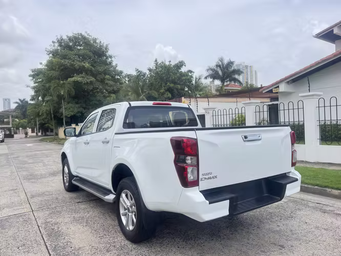 Isuzu Dmax 2024 AUTOMATICO