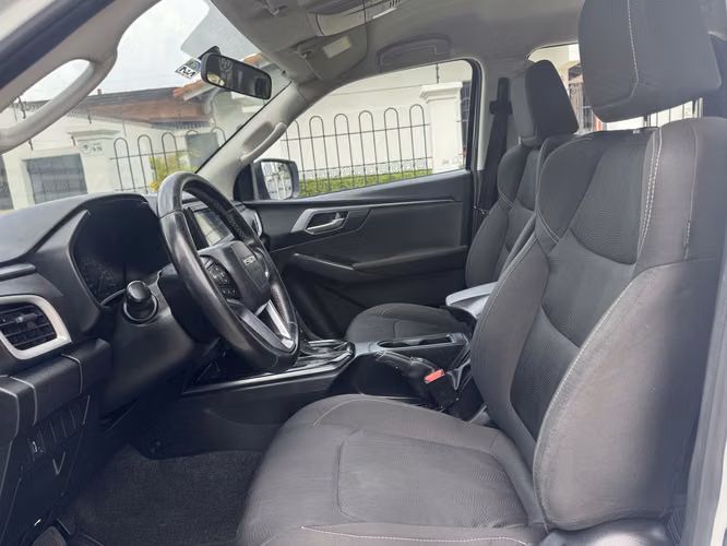 Isuzu Dmax 2024 AUTOMATICO